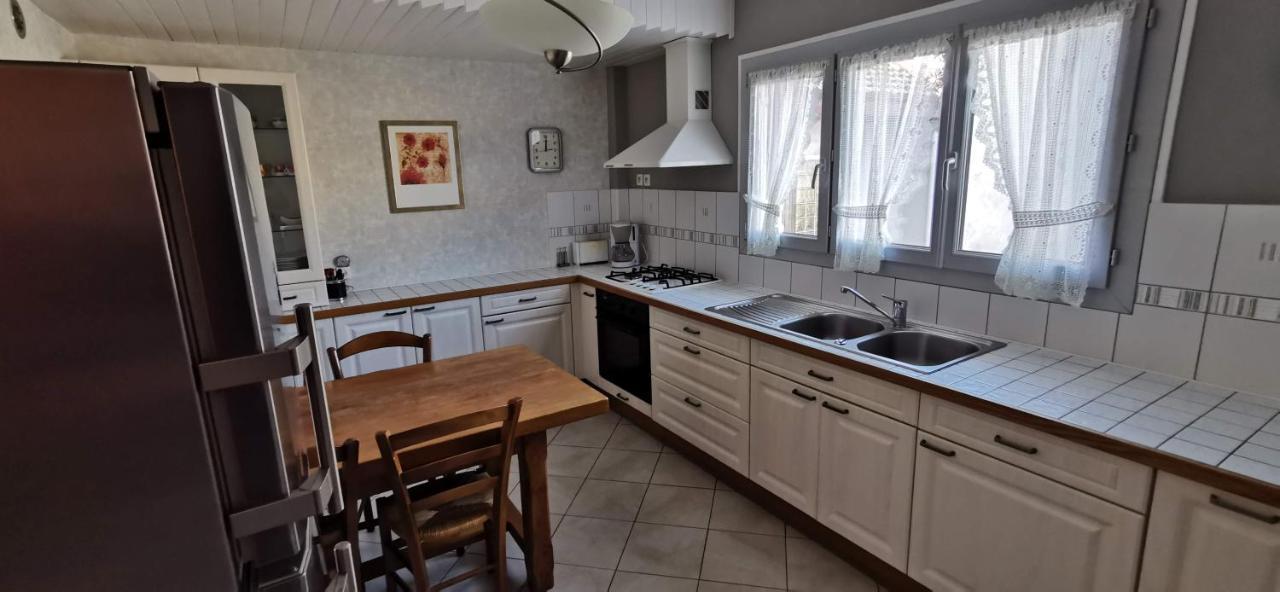 Logement hyper centre Champagnole  Extérieur photo